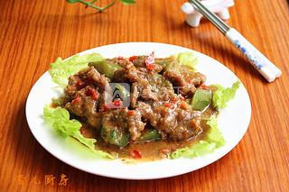 剁椒沙茶酱<a href=/shicai/rouqin/NiuRou/index.html target=_blank><u>牛肉</u></a>片