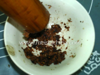 核<a href=/shicai/guopin/Tao/index.html target=_blank><u>桃</u></a>五味子蜜糊