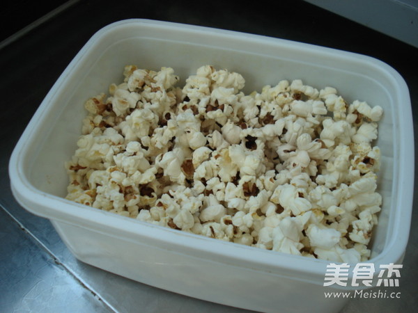 微波炉爆米花的做法