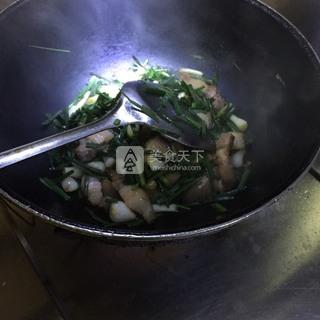 三层肉炒老韭