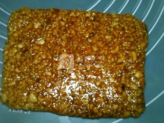 <a href=/shicai/guopin/HuaSheng/index.html target=_blank><u>花生</u></a>糖