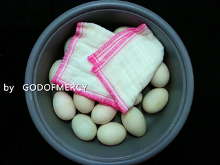 咸<a href=/shicai/rouqin/YaDan/index.html target=_blank><u>鸭蛋</u></a>