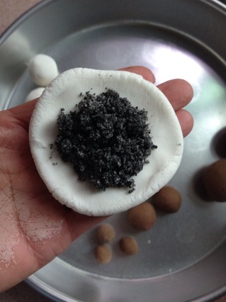 小猪<a href=/shicai/rouqin/XiongZhang/index.html target=_blank><u>熊掌</u></a>汤圆