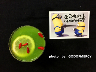 自制瘦腿<a href=/shicai/guopin/NingMeng/index.html target=_blank><u>柠檬</u></a><a href=/shicai/shucai/KuGua/index.html target=_blank><u>苦瓜</u></a>汁