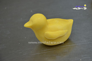 <a href=/shicai/mimian/NuoMi/index.html target=_blank><u>糯米</u></a>小黄鸭