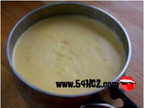 <a href=/shicai/mimian/NaiYou/index.html target=_blank><u>奶油</u></a>的做法6