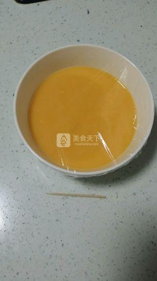 微波炉蒸<a href=/shicai/rouqin/JiDan/index.html target=_blank><u>鸡蛋</u></a>