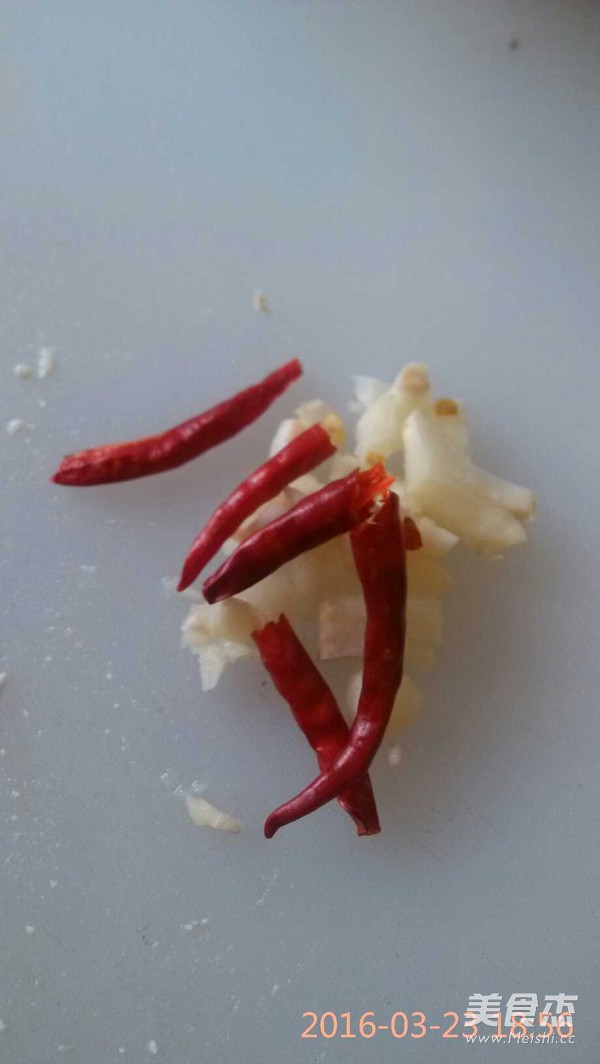 青<a href=/shicai/shucai/HuaCai/index.html target=_blank><u>花菜</u></a>的做法