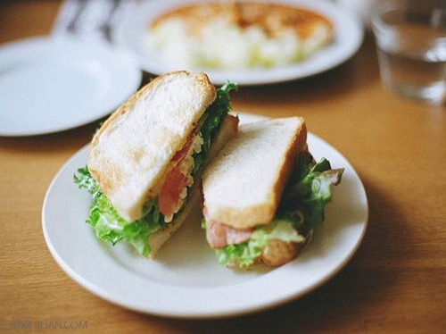 上班路上不能做4件事