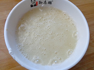 香酥<a href=/shicai/rouqin/NiuRou/index.html target=_blank><u>牛肉</u></a>饼