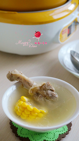 <a href=/shicai/mimian/YuMi/index.html target=_blank><u>玉米</u></a><a href=/shicai/rouqin/YaRou/index.html target=_blank><u>鸭肉</u></a>汤