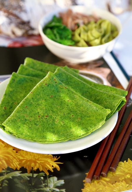 <a href=/shicai/shucai/BoCai/index.html target=_blank><u>菠菜</u></a><a href=/shicai/rouqin/JiDan/index.html target=_blank><u>鸡蛋</u></a>饼