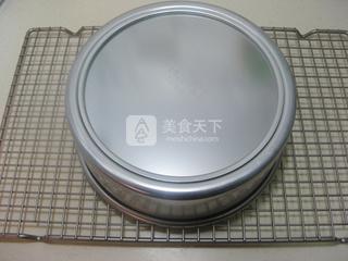 <a href=/shicai/mimian/NaiYou/index.html target=_blank><u>奶油</u></a>可可蛋糕