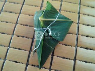 <a href=/shicai/mimian/HongDou/index.html target=_blank><u>红豆</u></a><a href=/shicai/rouqin/XiangChang/index.html target=_blank><u>香肠</u></a>粽子