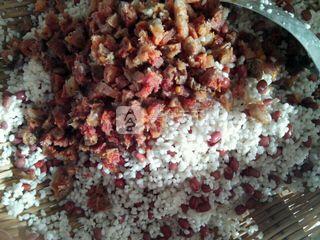 <a href=/shicai/mimian/HongDou/index.html target=_blank><u>红豆</u></a><a href=/shicai/rouqin/XiangChang/index.html target=_blank><u>香肠</u></a>粽子