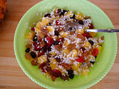 <a href=/shicai/guopin/BoLuo/index.html target=_blank><u>菠萝</u></a>糯<a href=/shicai/mimian/MiFan/index.html target=_blank><u>米饭</u></a>