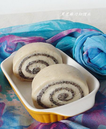 <a href=/shicai/guopin/HeiZhiMa/index.html target=_blank><u>黑<a href=/shicai/guopin/ZhiMa/index.html target=_blank><u>芝麻</u></a></u></a>刀切馒头