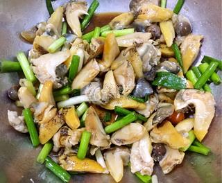 小菜拌假<a href=/shicai/shuichanpin/BaoYu/index.html target=_blank><u>鲍鱼</u></a>