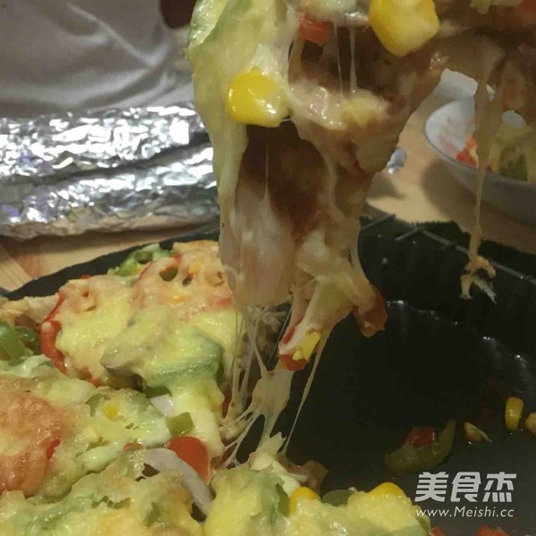 黑椒<a href=/shicai/rouqin/ZhengJi/index.html target=_blank><u>鸡肉</u></a>披萨的做法