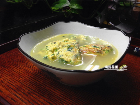 <a href=/shicai/shucai/JiuCai/index.html target=_blank><u>韭菜</u></a>煮土<a href=/shicai/rouqin/YaDan/index.html target=_blank><u>鸭蛋</u></a>