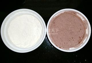 黑天<a href=/shicai/rouqin/E/index.html target=_blank><u>鹅</u></a>与白天<a href=/shicai/rouqin/E/index.html target=_blank><u>鹅</u></a>