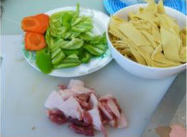 尖椒干<a href=/shicai/mimian/DouFu/index.html target=_blank><u>豆腐</u></a>