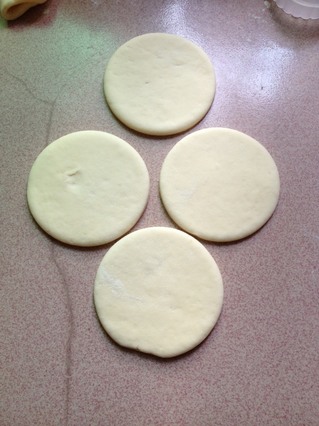 贝壳<a href=/shicai/mimian/HongDou/index.html target=_blank><u>红豆</u></a>包