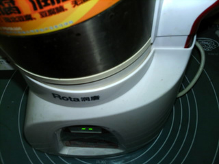 <a href=/shicai/mimian/CaoMi/index.html target=_blank><u>糙米</u></a><a href=/shicai/mimian/HongDou/index.html target=_blank><u>红豆</u></a>薏仁浆