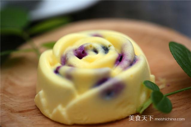 <a href=/shicai/guopin/LanMei/index.html target=_blank><u>蓝莓</u></a>轻乳酪蛋糕