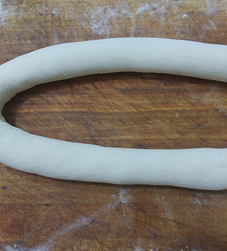 <a href=/shicai/rouqin/ZhuRou/index.html target=_blank><u>猪肉</u></a><a href=/shicai/shucai/JiangDou/index.html target=_blank><u>豇豆</u></a>馅水饺