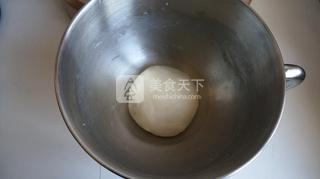 中国福<a href=/shicai/mimian/MianBao/index.html target=_blank><u>面包</u></a>