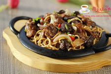 <a href=/shicai/shucai/XiangGu/index.html target=_blank><u>香菇</u></a>鸡拌面步骤14