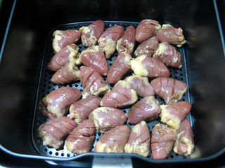 空气炸锅烤<a href=/shicai/rouqin/JiXin/index.html target=_blank><u>鸡心</u></a>