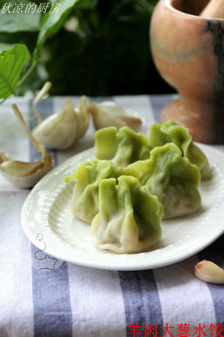 <a href=/shicai/rouqin/YangRou/index.html target=_blank><u>羊肉</u></a>大葱水饺