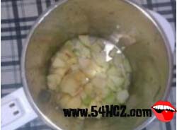 番<a href=/shicai/guopin/ShiLiu/index.html target=_blank><u>石榴</u></a>的吃法3