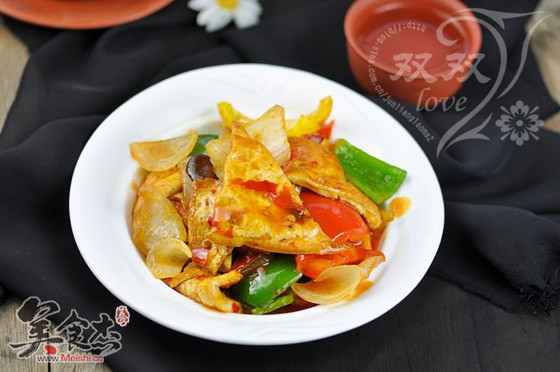 川味素炒<a href=/shicai/mimian/DouFu/index.html target=_blank><u>豆腐</u></a>dn.jpg