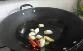 <a href=/shicai/guopin/Xing/index.html target=_blank><u>杏</u></a>鲍菇红烧肉