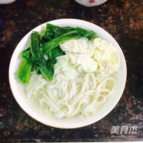 <a href=/shicai/shucai/YouCai/index.html target=_blank><u>油菜</u></a>云吞面的做法