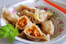 <a href=/shicai/shucai/HuLuoBo/index.html target=_blank><u>胡<a href=/shicai/shucai/LuoBo/index.html target=_blank><u>萝卜</u></a></u></a>饺子馅的做法