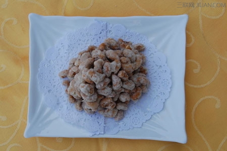 恢复皮肤弹性的坚果