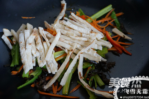 蔬菜炒饼的做法