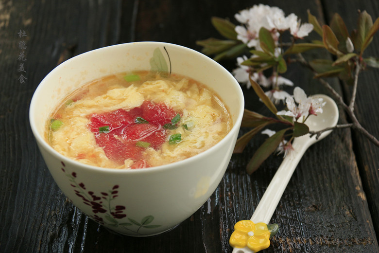 番茄<a href=/shicai/rouqin/JiDan/index.html target=_blank><u>鸡蛋</u></a>汤