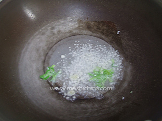 蒜蓉<a href=/shicai/shucai/HeLanDou/index.html target=_blank><u>荷兰豆</u></a>