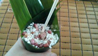 <a href=/shicai/mimian/HongDou/index.html target=_blank><u>红豆</u></a><a href=/shicai/rouqin/XiangChang/index.html target=_blank><u>香肠</u></a>粽子