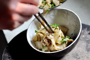 虎皮烧椒拌<a href=/shicai/rouqin/NiuDu/index.html target=_blank><u>牛肚</u></a>步骤10