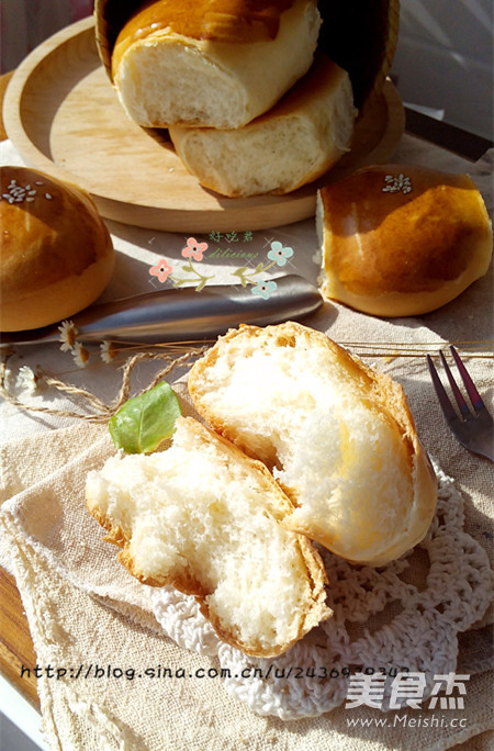 <a href=/shicai/mimian/NiuNai/index.html target=_blank><u>牛奶</u></a>小<a href=/shicai/mimian/MianBao/index.html target=_blank><u>面包</u></a>的做法