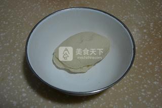 <a href=/shicai/mimian/NuoMi/index.html target=_blank><u>糯米</u></a>烧麦