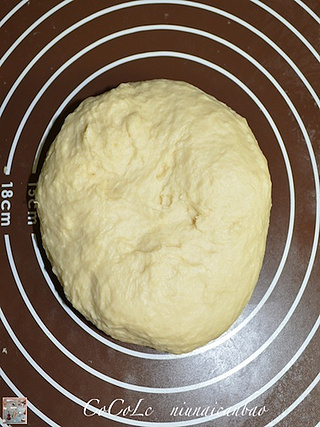 <a href=/shicai/mimian/NiuNai/index.html target=_blank><u>牛奶</u></a>餐包