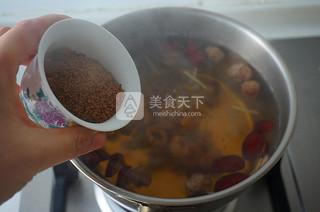 <a href=/shicai/guopin/GuiYuan/index.html target=_blank><u>桂圆</u></a>红<a href=/shicai/guopin/Zao/index.html target=_blank><u>枣</u></a>姜茶