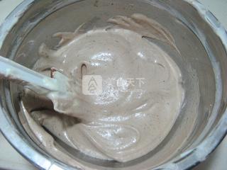 双色<a href=zt/qifengdg target=_blank><u>戚风蛋糕</u></a>